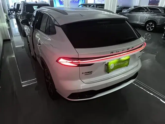 Roewe D5X DMH — Фото автомобиля 4