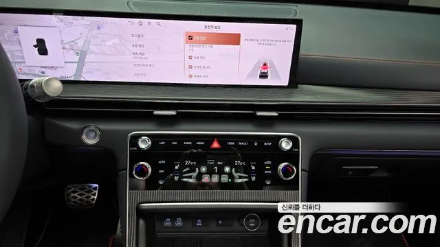 Genesis GV80 — Фото автомобиля 14