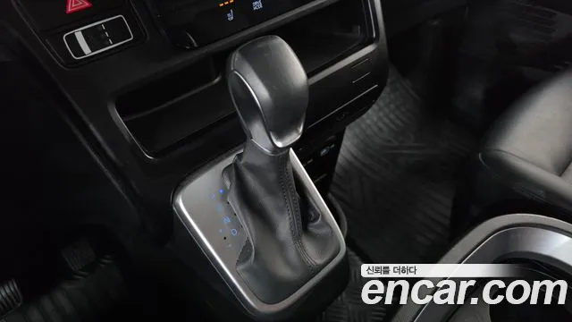 Hyundai Staria — Фото автомобиля 12