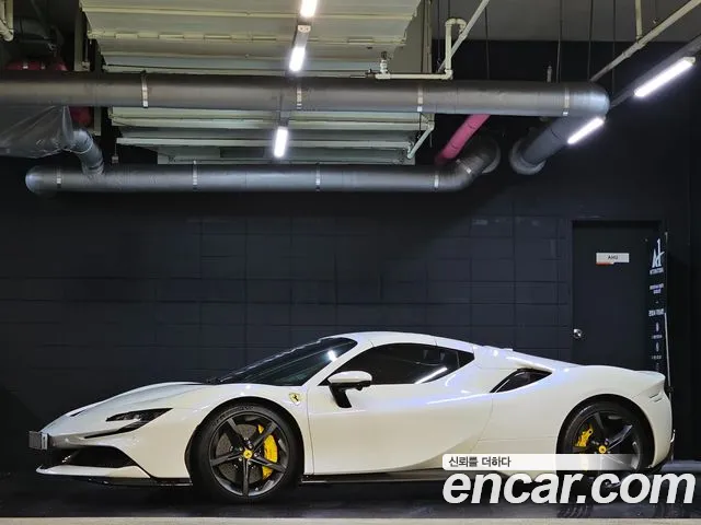 Ferrari SF90 — Фото автомобиля 3