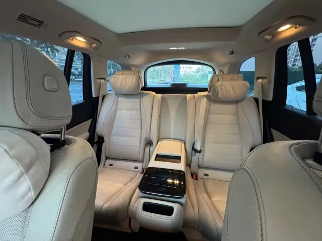 Mercedes-Benz GLS-Class — Фото автомобиля 3