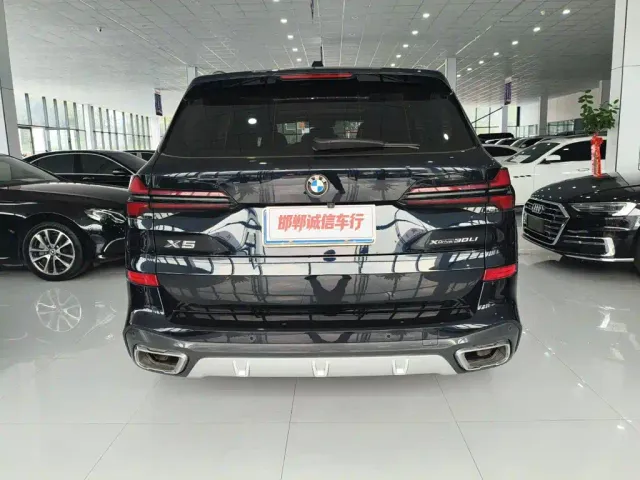 BMW X5 — Фото автомобиля 5
