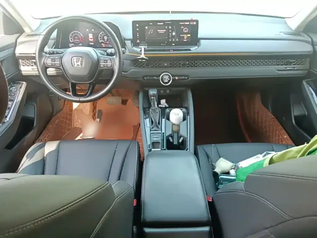Honda Accord — Фото автомобиля 13