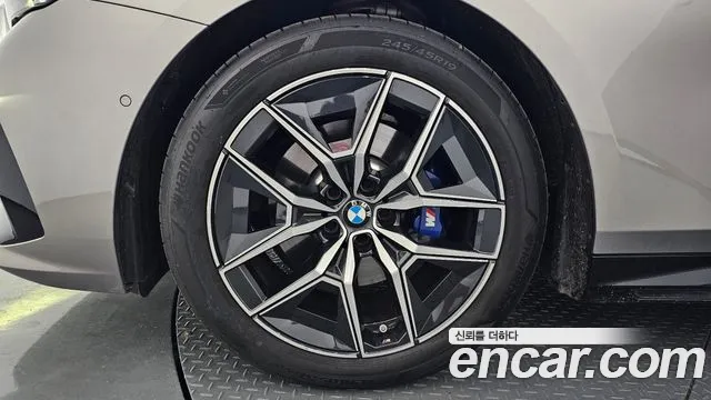 BMW 5-Series — Фото автомобиля 5