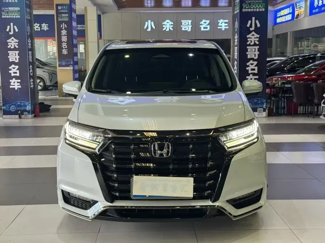 Honda Elysion — Фото автомобиля 2