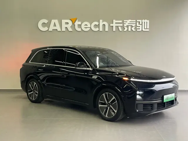 Li Auto L8 — Фото автомобиля 3
