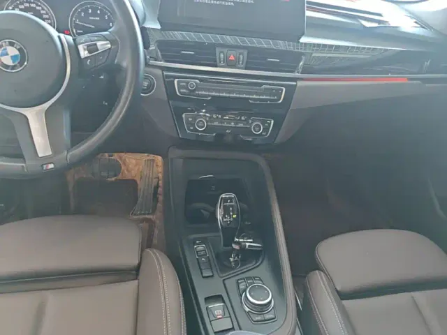 BMW X1 — Фото автомобиля 12