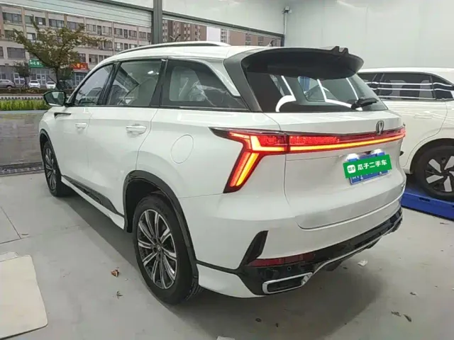 Changan CS75 Plus — Фото автомобиля 4