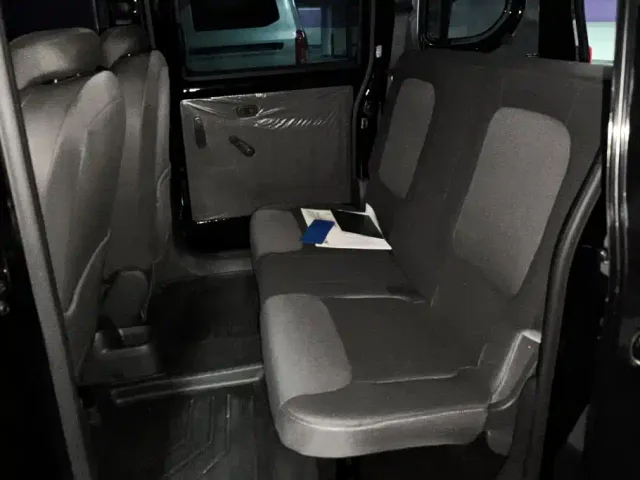 Wuling Zhiguang NEV — Фото автомобиля 11
