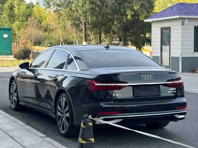 Audi A6L — Фото автомобиля 6