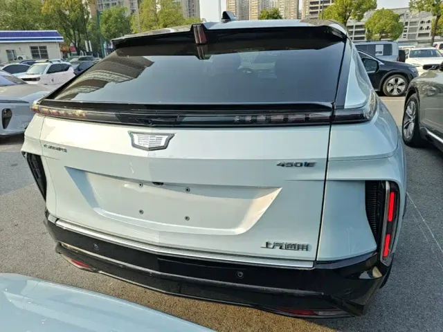 Cadillac Lyriq — Фото автомобиля 5