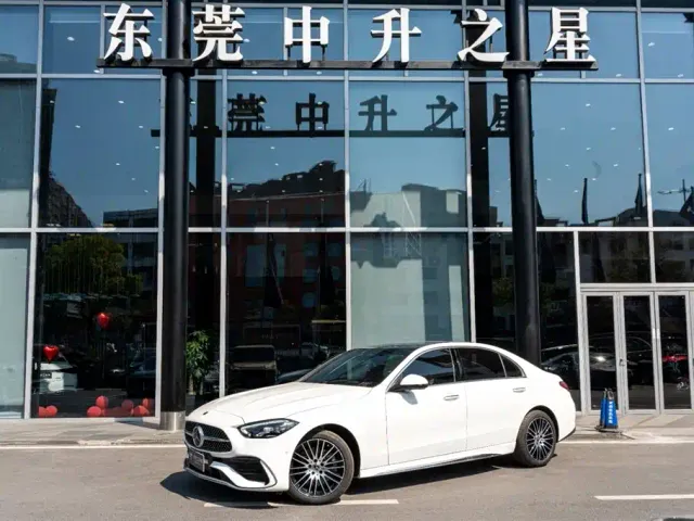 Mercedes-Benz C-Class — Фото автомобиля 2