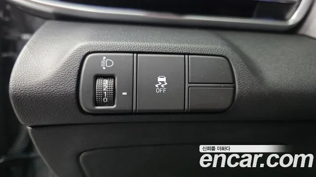 Hyundai AVANTE Новый Avante (CN7) — Фото автомобиля 12