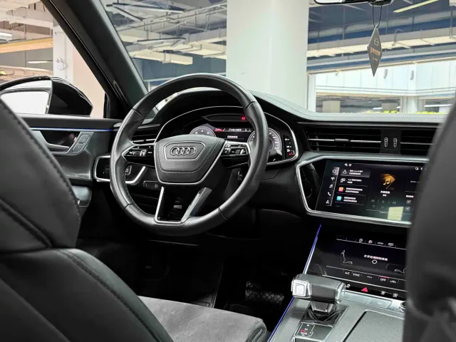 Audi A6L — Фото автомобиля 19