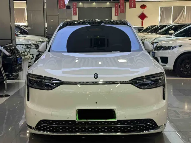 Aito M7 — Фото автомобиля 2