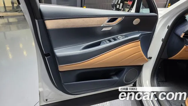 Genesis GV80 — Фото автомобиля 13