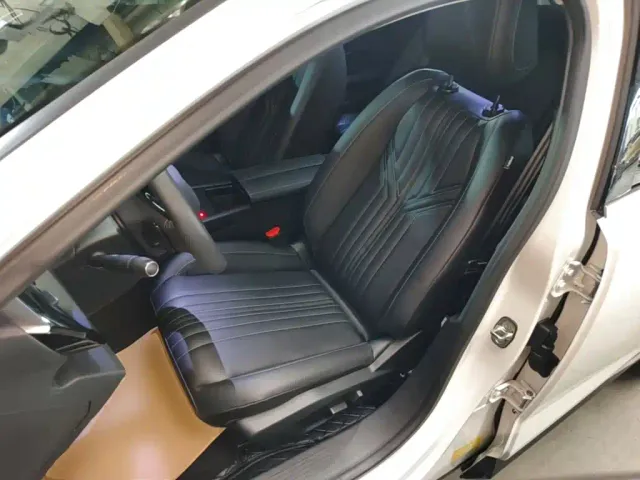 Peugeot 408X — Фото автомобиля 14