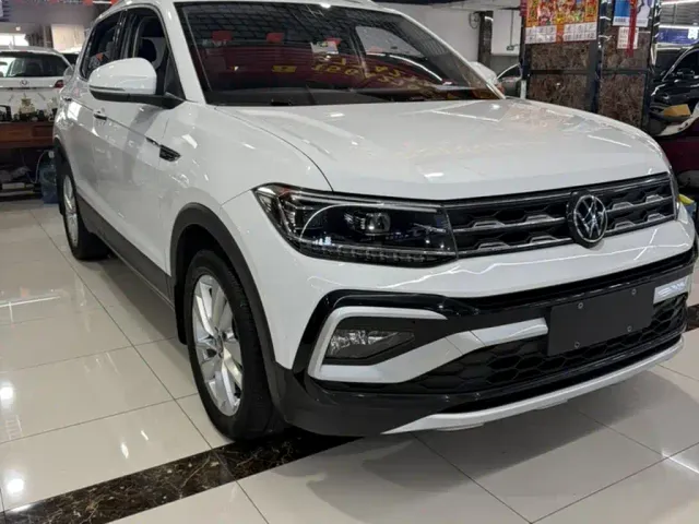 Volkswagen T-Cross — Фото автомобиля 10
