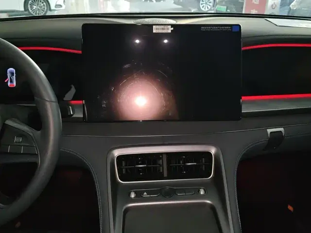 BYD Hai Shi 07 DM-i — Фото автомобиля 13