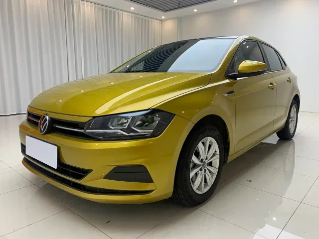 Фотография автомобиля — Volkswagen Polo