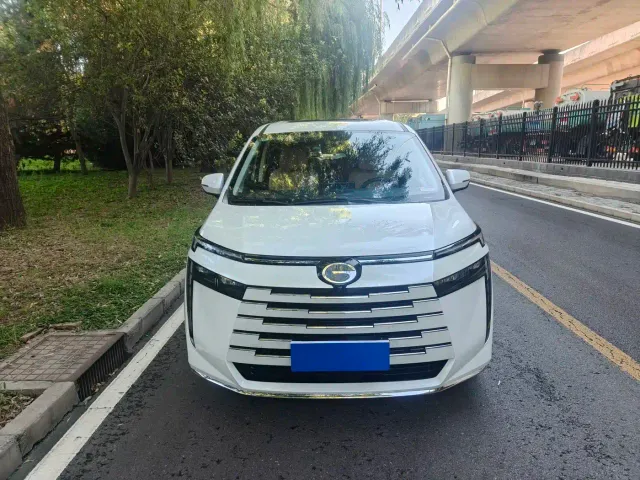 GAC Trumpchi E8 — Фото автомобиля 2
