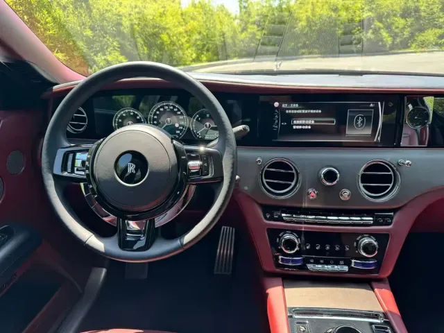 Rolls-Royce Ghost — Фото автомобиля 7