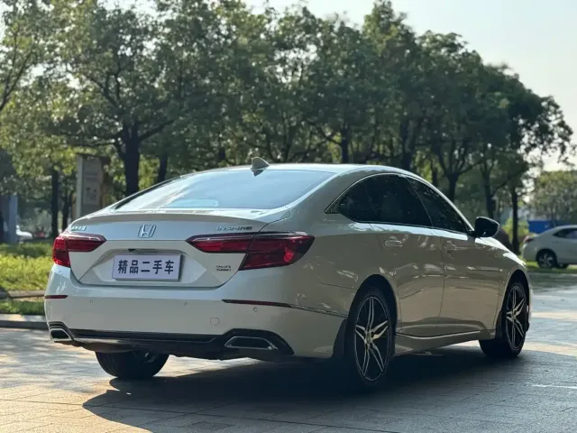 Honda Inspire — Фото автомобиля 8