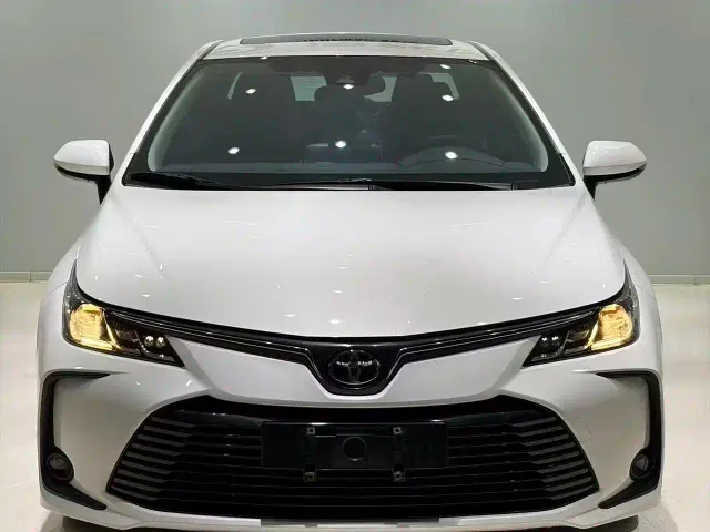 Toyota Corolla — Фото автомобиля 2