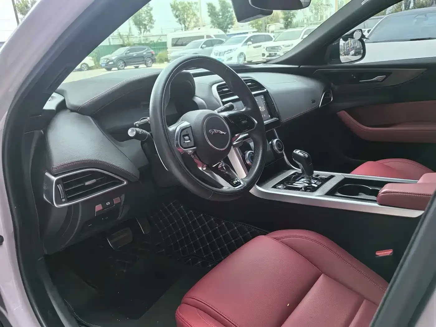 Jaguar Jaguar XEL 2023 2.0T 250PS R-DYNAMIC S Progressive Sport — Фото автомобиля 5