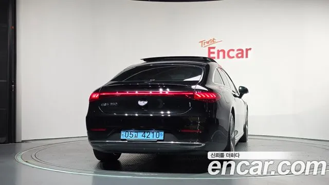 Mercedes-Benz EQS — Фото автомобиля 4
