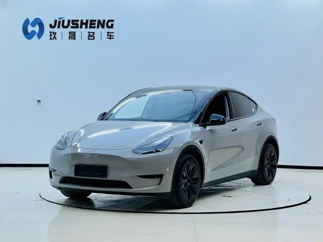 Фотография автомобиля — Tesla Model Y