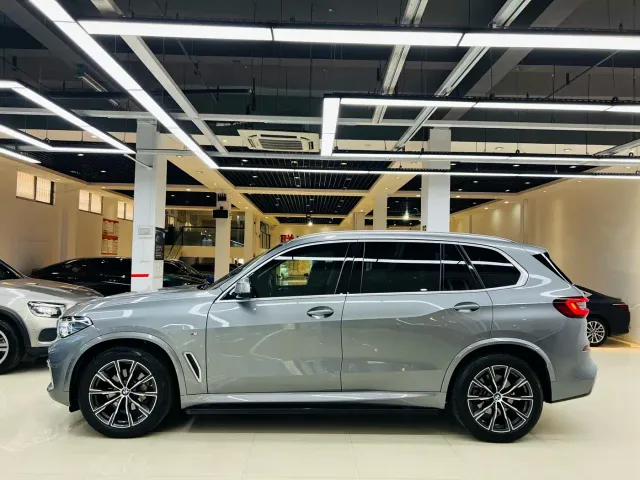 BMW X5 — Фото автомобиля 17