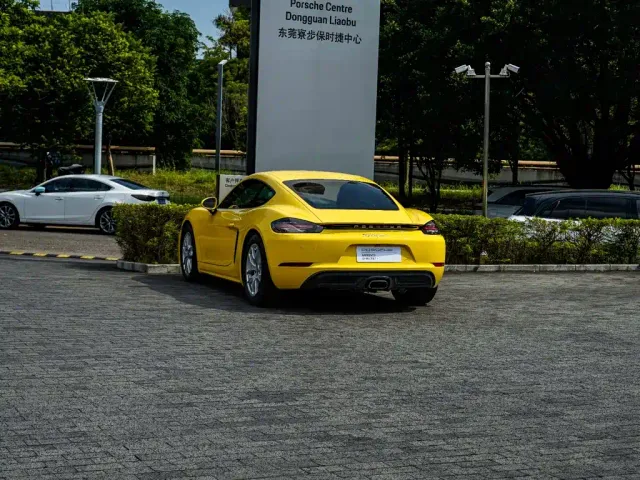 Porsche 718 — Фото автомобиля 8