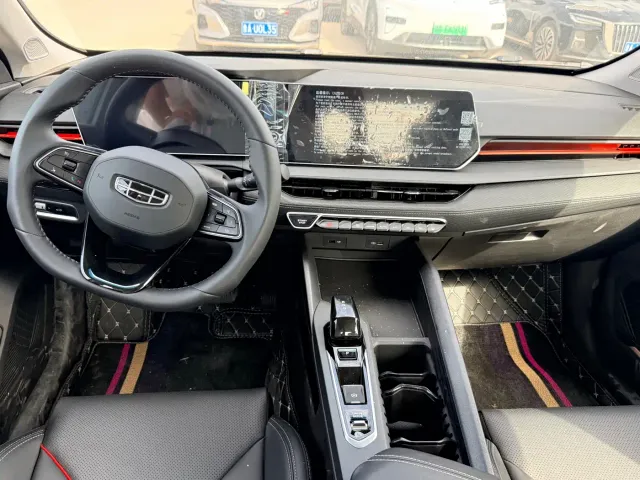 Geely Binrui — Фото автомобиля 8