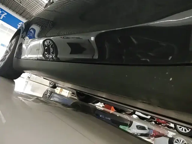 Tesla Model Y — Фото автомобиля 20