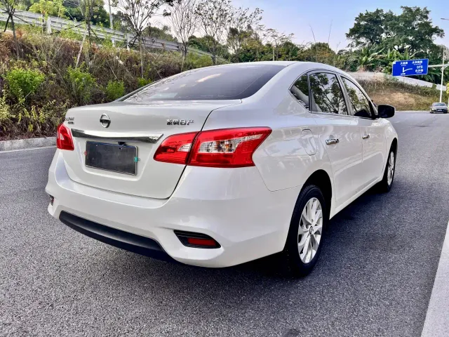 Nissan Sylphy — Фото автомобиля 5