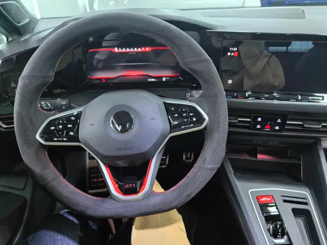 Volkswagen Golf GTI — Фото автомобиля 16