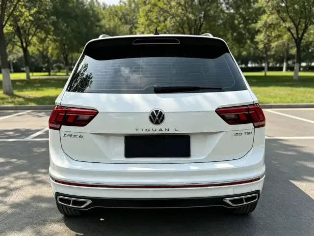 Volkswagen Tiguan L 2023 Facelift 330TSI Auto FWD R-Line Premium — Фото автомобиля 5