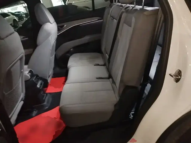 Audi Audi Q5 e-tron 2022 40 e-tron Starlight Mech Suit — Фото автомобиля 16