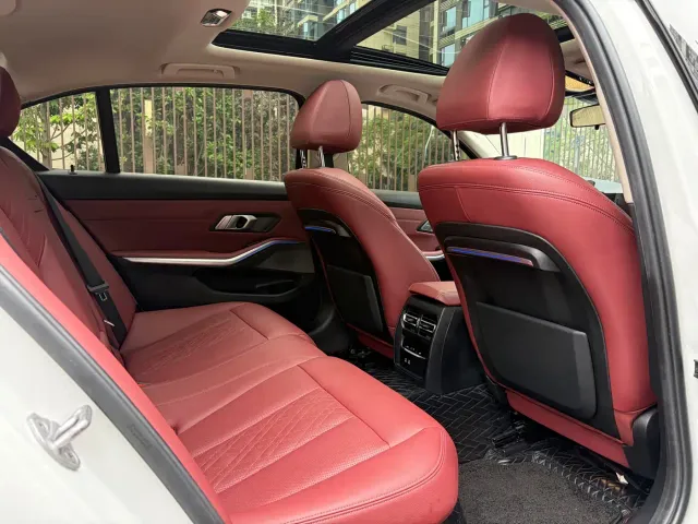 BMW 3 Series — Фото автомобиля 23