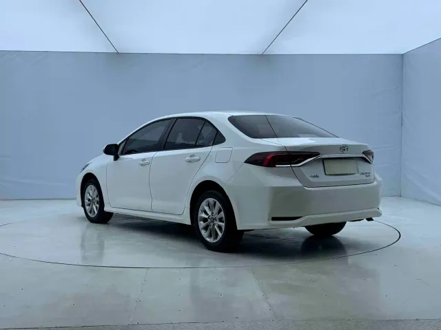 Toyota Corolla — Фото автомобиля 6