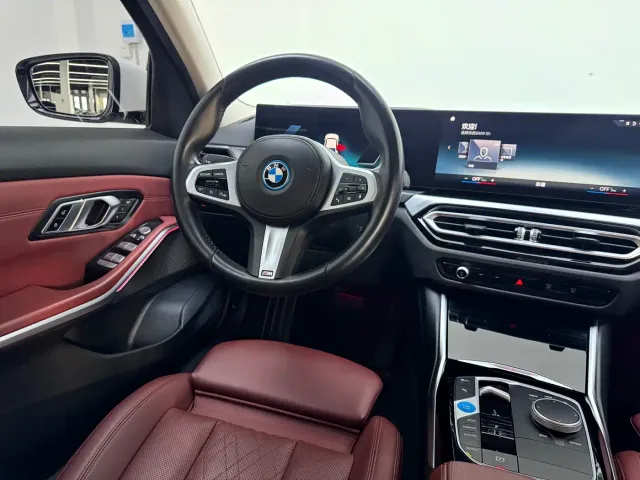 BMW i3 — Фото автомобиля 11