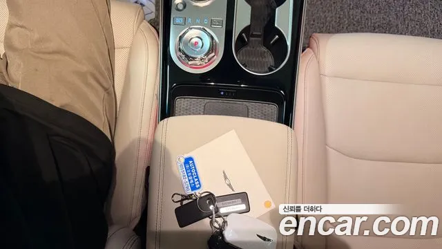 Genesis GV70 — Фото автомобиля 9