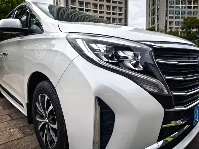 GAC Trumpchi M8 — Фото автомобиля 12
