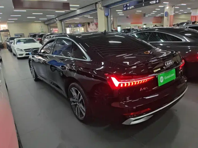 Audi A6L — Фото автомобиля 4