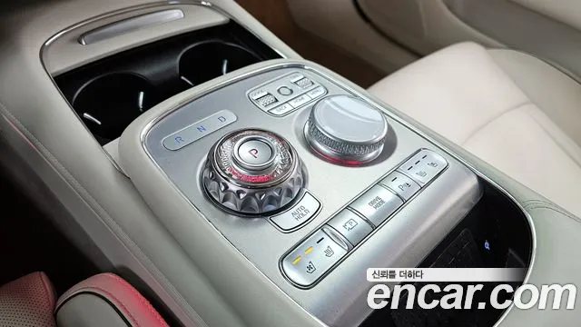 Genesis G90 Бензин 3.5 турбо AWD — Фото автомобиля 9