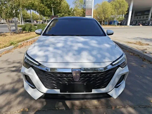 Roewe i6 MAX EV — Фото автомобиля 2