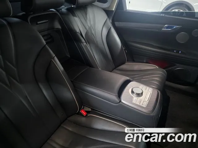 Genesis G80 RG3 — Фото автомобиля 16