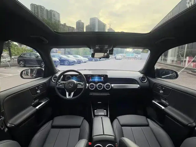 Mercedes-Benz EQB — Фото автомобиля 12