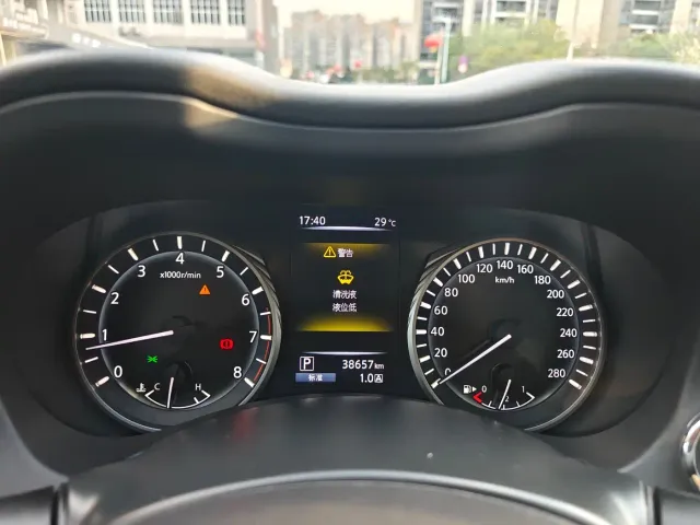 Infiniti Q50L — Фото автомобиля 12